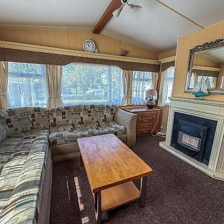 Superb Caravan By The Seaside In Kessingland, Suffolk Ref 90040Sg Benacre Exterior photo