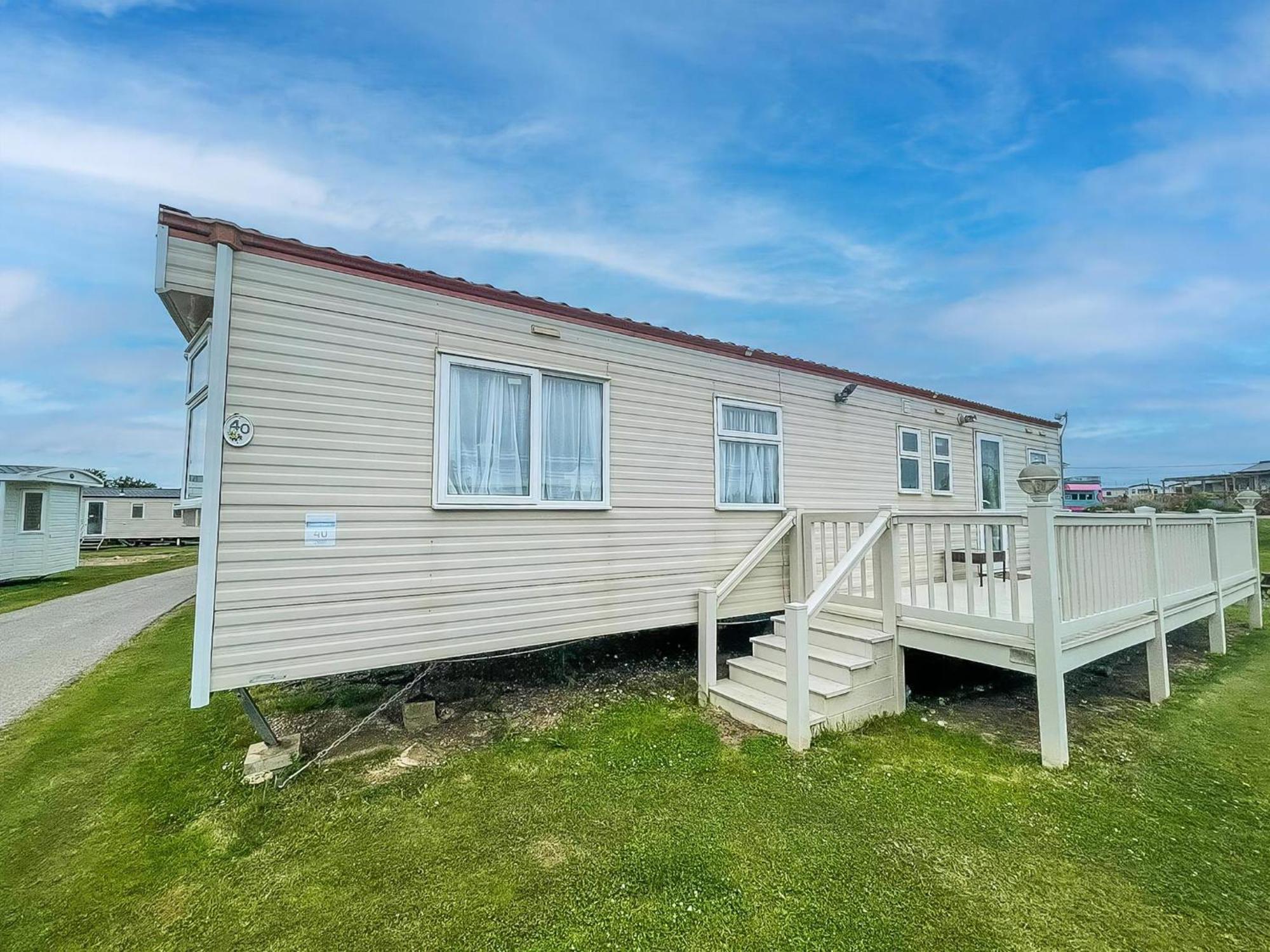 Superb Caravan By The Seaside In Kessingland, Suffolk Ref 90040Sg Benacre Exterior photo